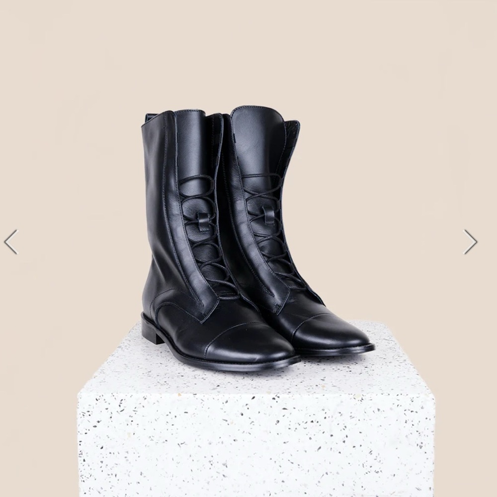 A SOLIANI MILANO Women Gothic Tech Core Combat Black Leather Lace Up Boots SZ 38